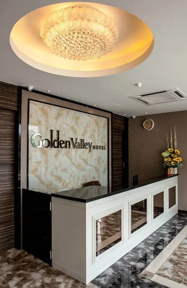 Golden Valley Hotel Malacca 2*,